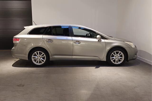 Occasion Toyota Avensis Business Edition 147 PK (108 kW) 2011 Grijs (metallic) Stationwagen