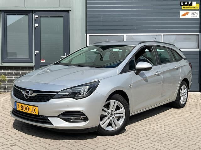 Grijs Gebruikt 2021 Opel Astra Edition Stationwagen | € 9.999 (Eerlijke prijs) - Afbeelding 1/4