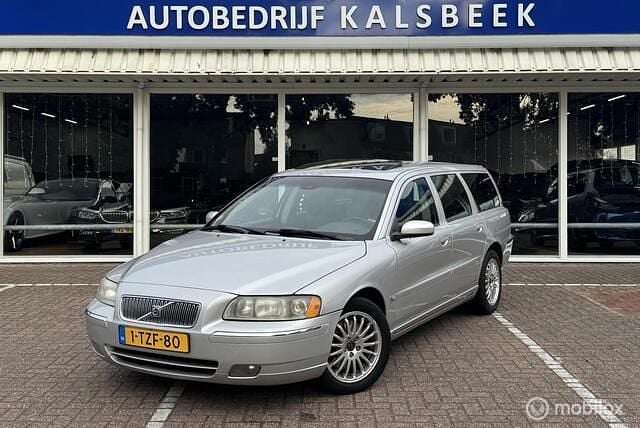 Grijs Gebruikt 2006 Volvo V70 Momentum Stationwagen | € 2.999 (Eerlijke prijs) - Afbeelding 1/4