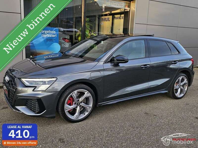 Grijs Gebruikt 2021 Audi A3 Sportback e-tron Competition Sedan | € 30.995 (Eerlijke prijs) - Afbeelding 1/4