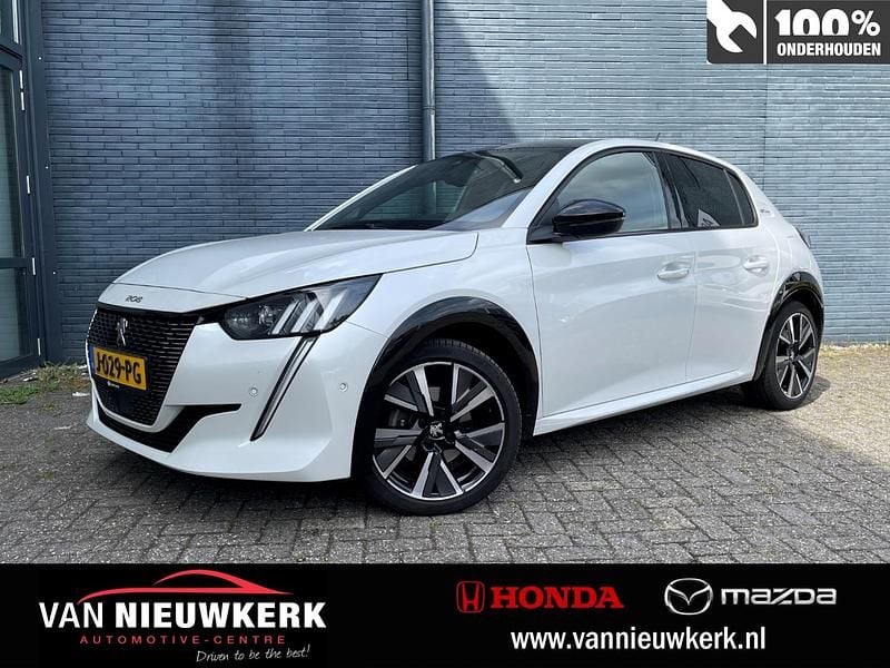 Wit Gebruikt 2020 Peugeot 208 GT-line Hatchback | € 15.950 (Eerlijke prijs) - Afbeelding 1/4