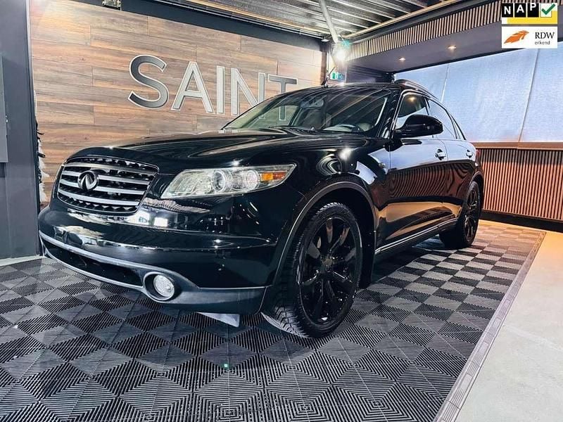 Zwart Gebruikt 2004 Infiniti Fx35 SUV | € 6.999 - Afbeelding 1/4
