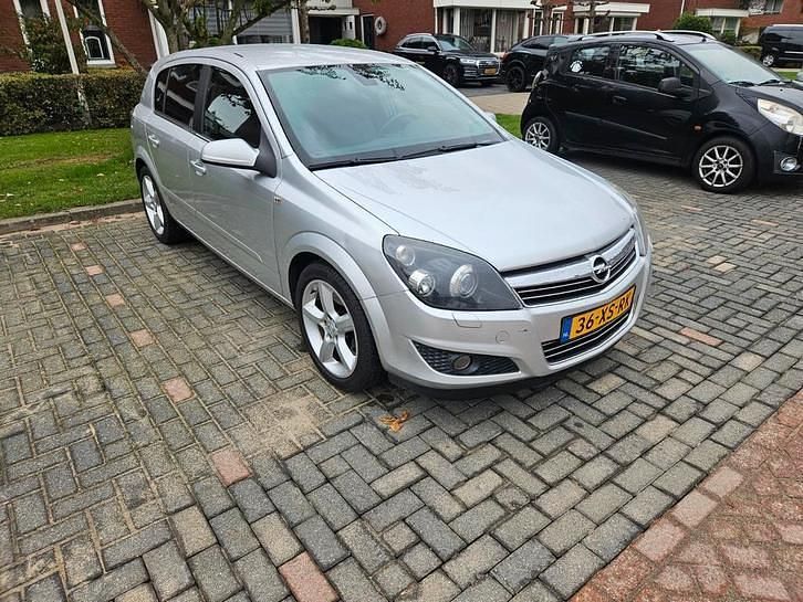 Gebruikt 2007 Opel Astra Cosmo | € 2.999 (Iets duurder) - Afbeelding 1/4