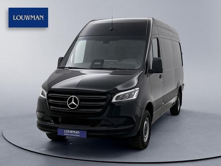 Zwart Gebruikt 2024 Mercedes Sprinter Van | € 52.245 - Afbeelding 1/4