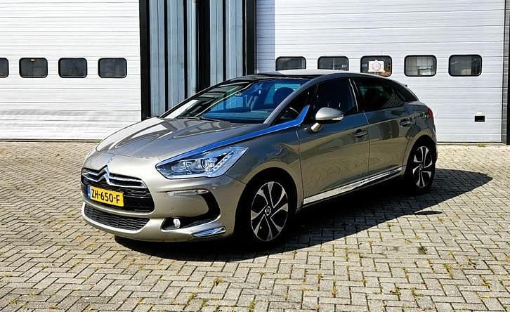 Occasion 2012 DS Automobiles DS5 Hatchback | € 6.200 - Afbeelding 1/4