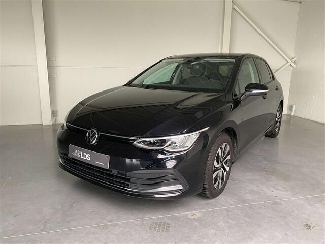 Zwart Gebruikt 2021 VW Golf VIII Active Sedan | € 22.900 (Super prijs) - Afbeelding 1/4