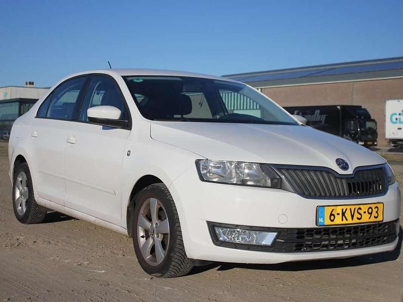 Occasion Skoda Rapid 86 PK (63 kW) 2013 Wit Sedan