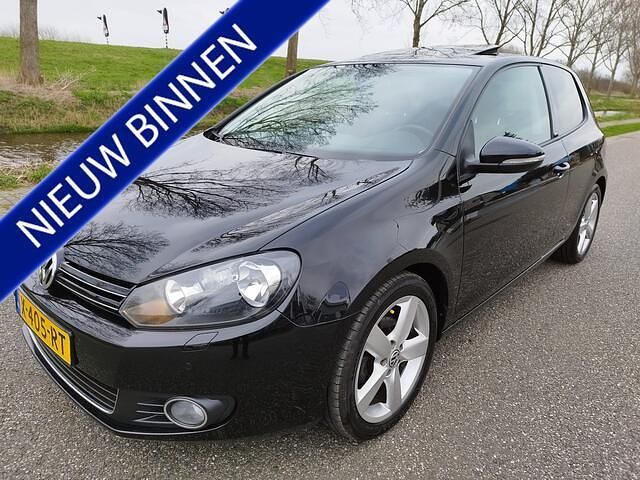 Zwart Gebruikt 2012 VW Golf VII Hatchback | € 7.450 (Iets duurder) - Afbeelding 1/4