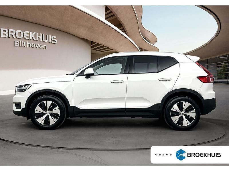 Wit Occasion 2021 Volvo XC40 Business Edition SUV | € 31.895 (Eerlijke prijs) - Afbeelding 1/4