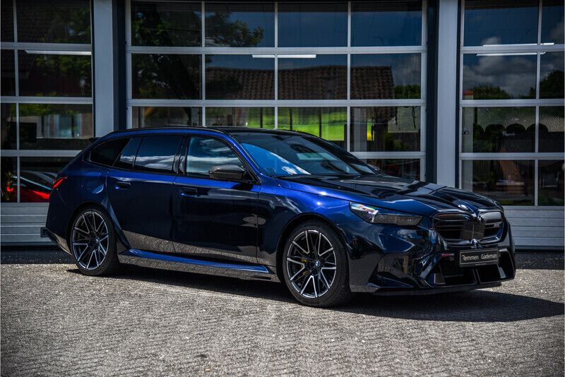 Zwart Gebruikt 2024 BMW M5 Stationwagen | € 163.875 - Afbeelding 1/4