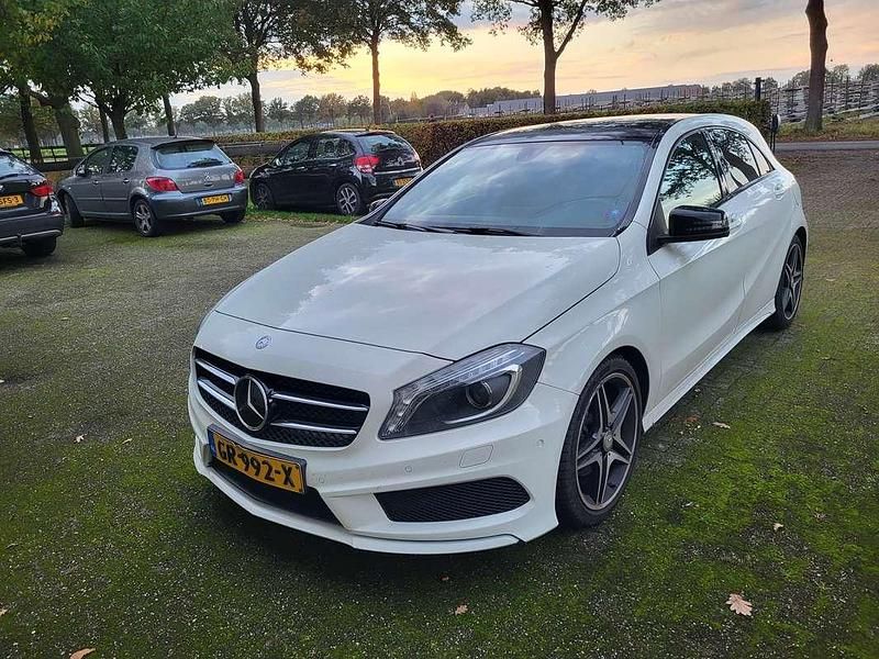 Wit Gebruikt 2015 Mercedes A180 Ambition Stationwagen | € 14.250 (Eerlijke prijs) - Afbeelding 1/4
