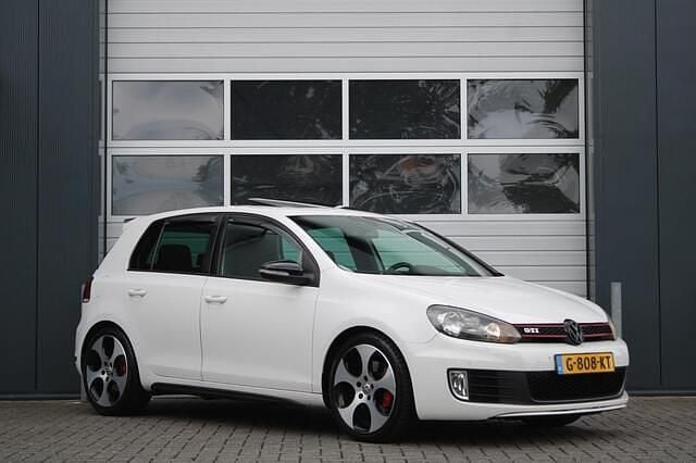 Wit Gebruikt 2009 VW Golf VI GTI Hatchback | € 7.999 (Eerlijke prijs) - Afbeelding 1/4