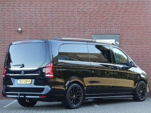 Occasion Mercedes V250 190 PK (139 kW) 2021 Zwart (metallic) MPV