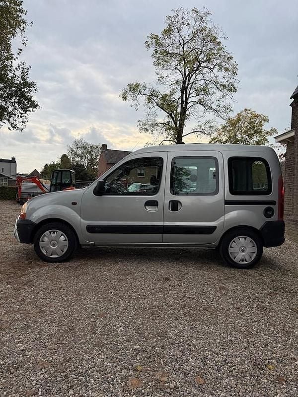 Occasion Renault Kangoo 95 PK (69 kW) 2002 Grijs MPV