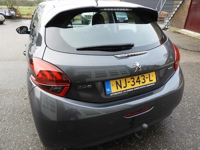 Occasion Peugeot 208 Active 82 PK (60 kW) 2017 Grijs (metallic) Hatchback