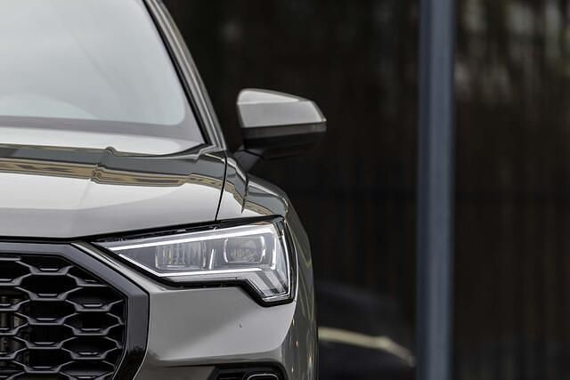Occasion Audi Q3 Sportback Competition 150 PK (110 kW) 2024 Grijs (metallic) SUV