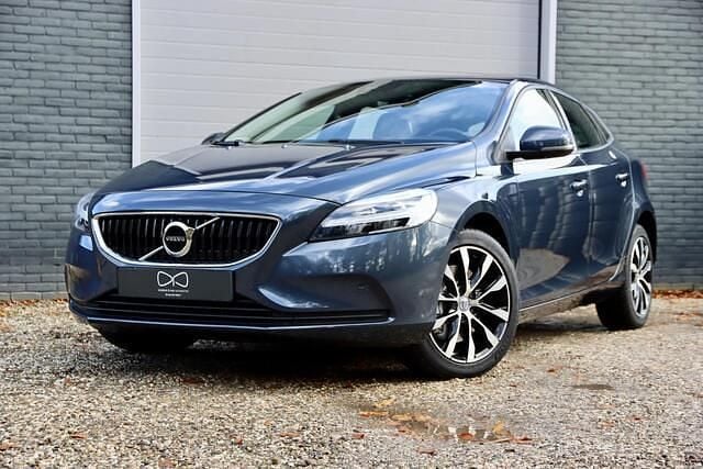 Blauw Gebruikt 2018 Volvo V40 Hatchback | € 18.950 (Goede deal) - Afbeelding 1/3