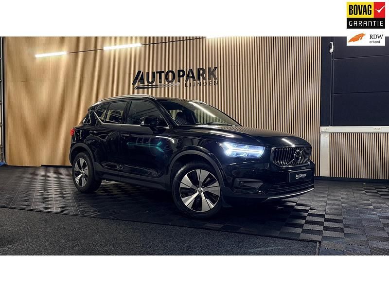 Zwart Occasion 2021 Volvo XC40 Inscription SUV | € 26.950 (Goede deal) - Afbeelding 1/4