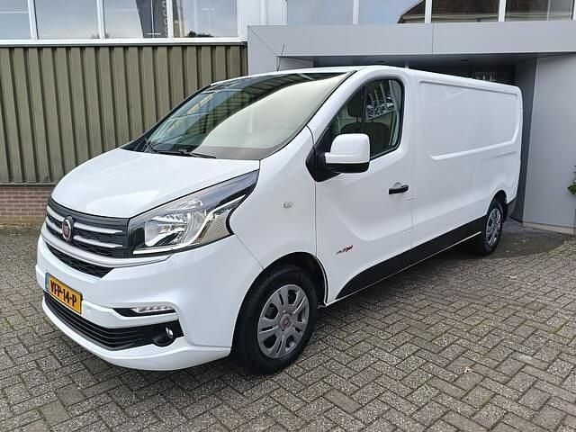Wit Gebruikt 2020 Fiat Talento MPV | € 13.995 (Eerlijke prijs) - Afbeelding 1/4