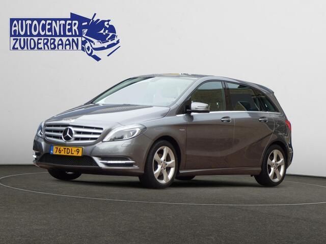 Grijs Gebruikt 2012 Mercedes B180 Ambition MPV | € 8.999 (Eerlijke prijs) - Afbeelding 1/4
