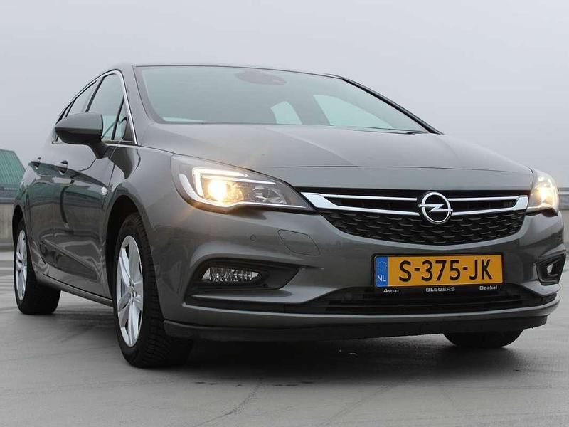 Occasion Opel Astra S 125 PK (91 kW) 2018 Zilver Hatchback