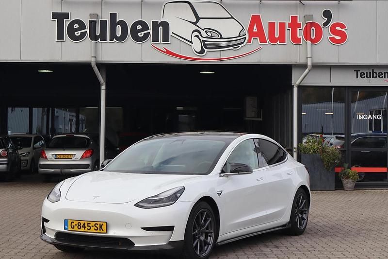Wit Gebruikt 2019 Tesla Model 3 Standard Range Sedan | € 17.985 (Eerlijke prijs) - Afbeelding 1/4