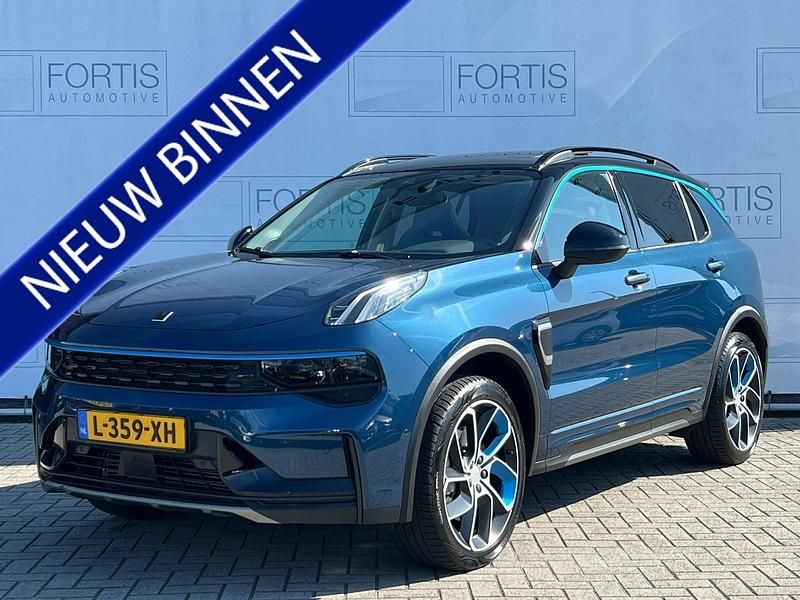 Blauw, metallic lak Gebruikt 2021 Lynk & Co 01 SUV | € 23.500 (Eerlijke prijs) - Afbeelding 1/4