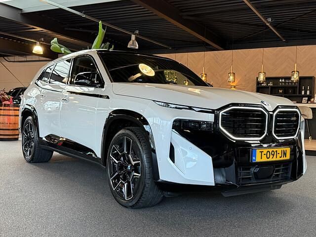 Wit Occasion 2023 BMW XM SUV | € 109.950 - Afbeelding 1/4