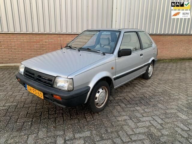 Grijs Gebruikt 1992 Nissan Micra Hatchback | € 2.950 - Afbeelding 1/4