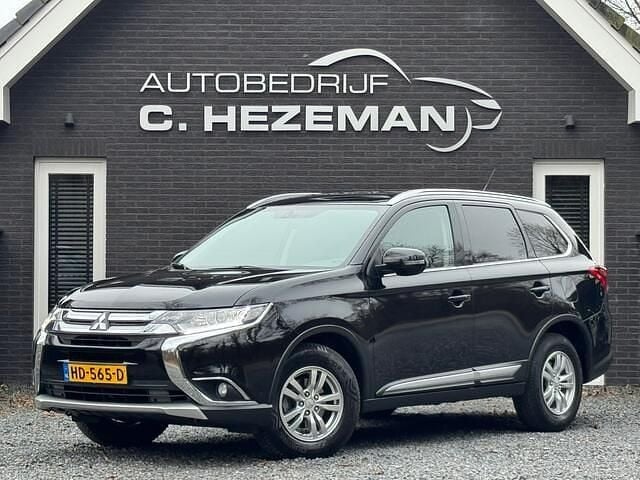 Occasion Mitsubishi Outlander Edition 150 PK (110 kW) 2015 Zwart SUV