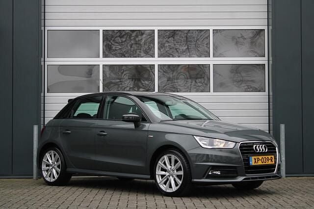Grijs (metallic) Occasion 2019 Audi A1 Sportback S-Line Hatchback | € 16.950 (Goede deal) - Afbeelding 1/4