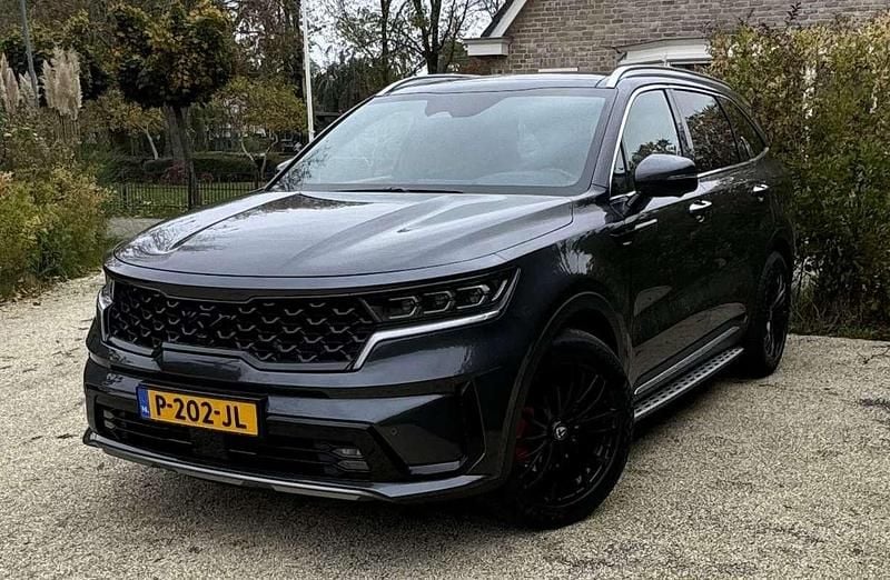 Grijs Occasion 2022 Kia Sorento SUV | € 40.000 (Goede deal) - Afbeelding 1/4