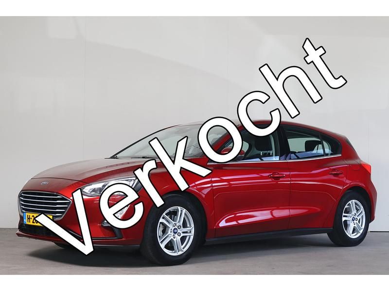 Rood Gebruikt 2020 Ford Focus Business Edition Hatchback | € 17.650 (Eerlijke prijs) - Afbeelding 1/4