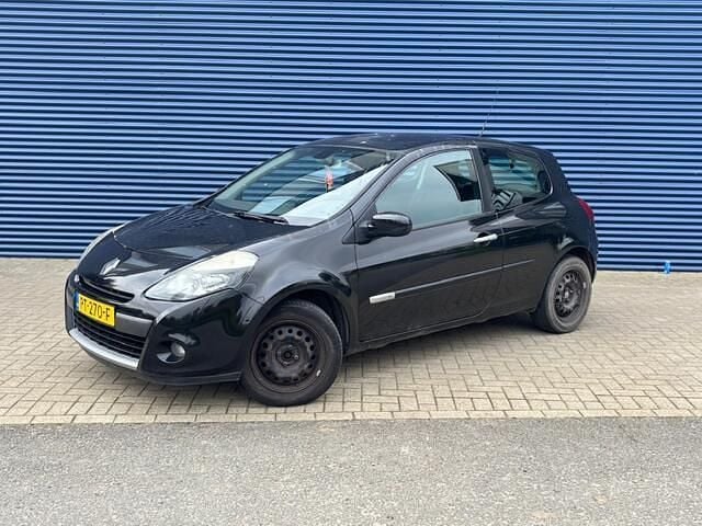 Zwart Gebruikt 2009 Renault Clio II Dynamique Hatchback | € 1.400 (Goede deal) - Afbeelding 1/4