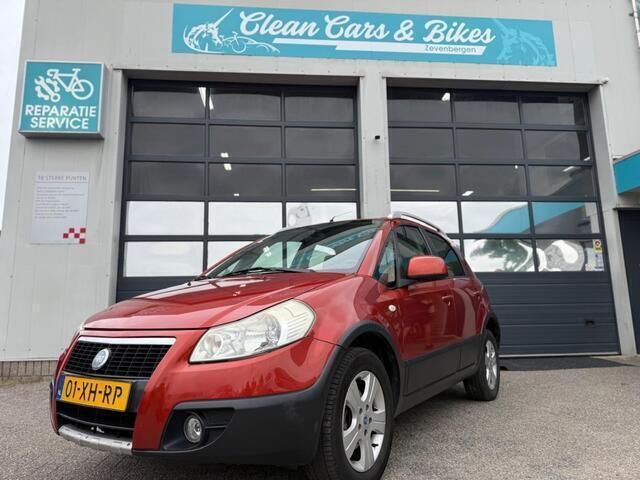 Rood Gebruikt 2007 Fiat Sedici SUV | € 2.950 (Goede deal) - Afbeelding 1/4