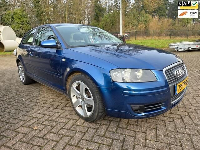 Blauw Occasion 2007 Audi A3 Attraction Hatchback | € 1.999 (Goede deal) - Afbeelding 1/4
