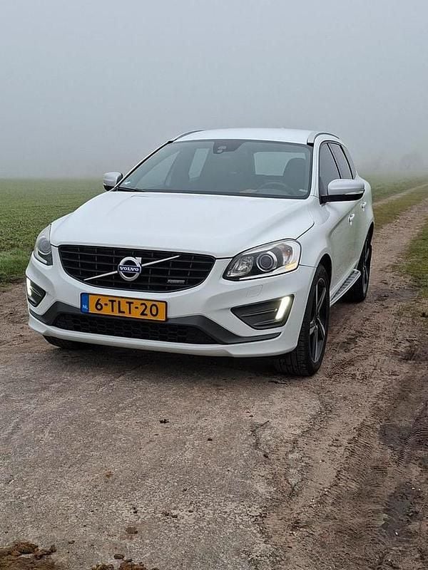 Occasion 2014 Volvo XC60 SUV | € 11.950 (Eerlijke prijs) - Afbeelding 1/4