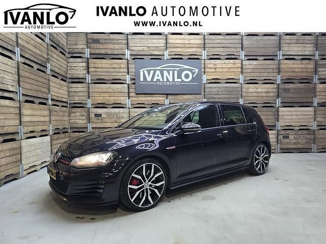 Zwart Occasion 2015 VW Golf VII GTI Hatchback | € 18.950 (Eerlijke prijs) - Afbeelding 1/4