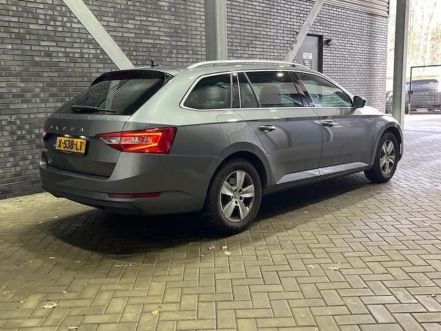Occasion Skoda Superb Business Line 150 PK (110 kW) 2024 Grijs Stationwagen