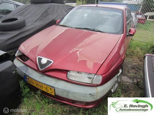 Rood Gebruikt 1997 Alfa Romeo 146 Hatchback | € 500 - Afbeelding 1/2