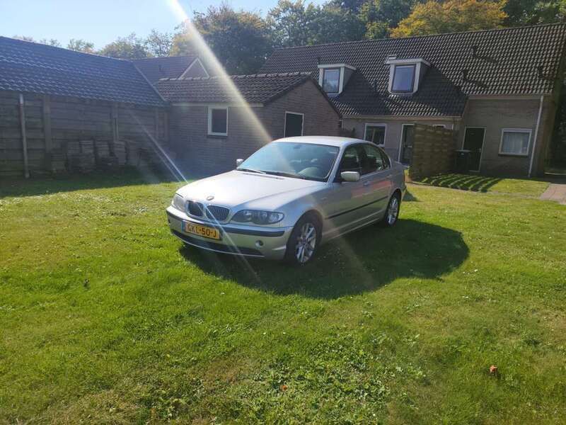 Grijs Gebruikt 2005 BMW 316 Sedan | € 3.500 (Duur) - Afbeelding 1/4