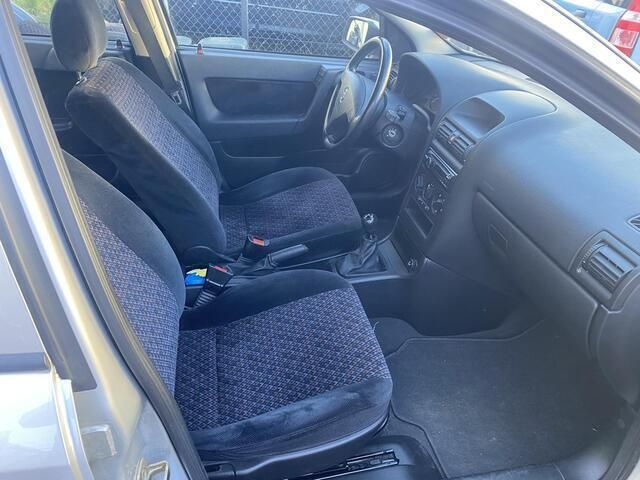 Occasion Opel Astra 101 PK (74 kW) 2001 Grijs Hatchback