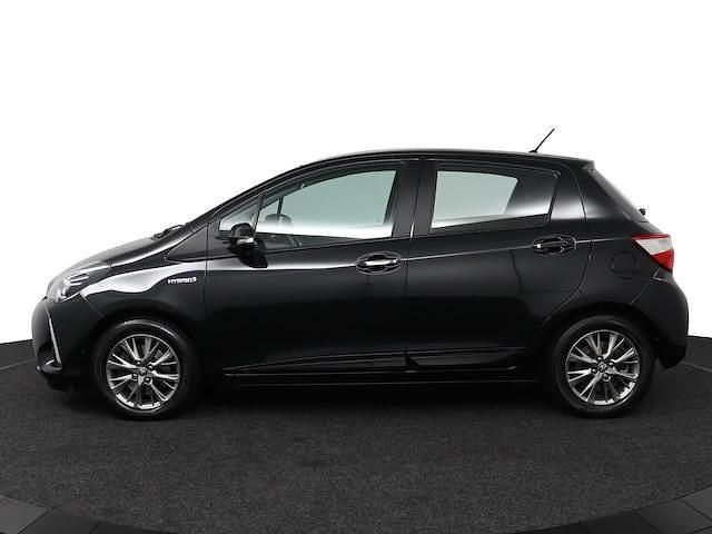 Occasion Toyota Yaris Hybrid Design 101 PK (74 kW) 2018 Zwart Hatchback