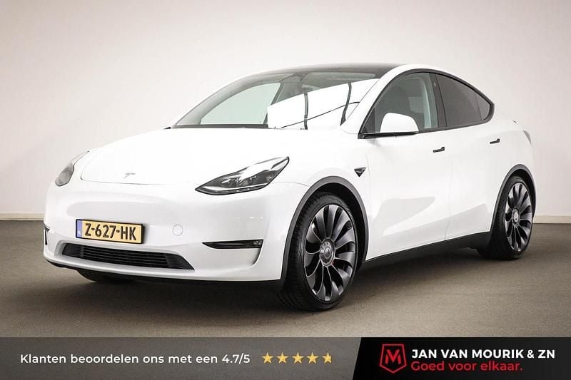Wit (metallic) Occasion 2024 Tesla Model Y Performance SUV | € 42.900 (Iets duurder) - Afbeelding 1/4