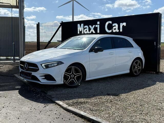 Wit Gebruikt 2019 Mercedes A180 AMG Sedan | € 22.490 - Afbeelding 1/4