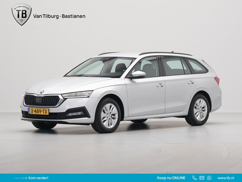 Grijs Gebruikt 2024 Skoda Octavia Business Line Stationwagen | € 29.735 (Eerlijke prijs) - Afbeelding 1/4