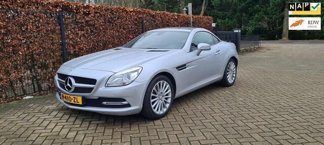 Grijs Gebruikt 2015 Mercedes SLK200 Cabriolet | € 22.950 (Eerlijke prijs) - Afbeelding 1/4