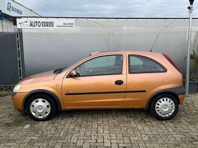 Occasion Opel Corsa Njoy 75 PK (55 kW) 2003 Geel (metallic) Hatchback