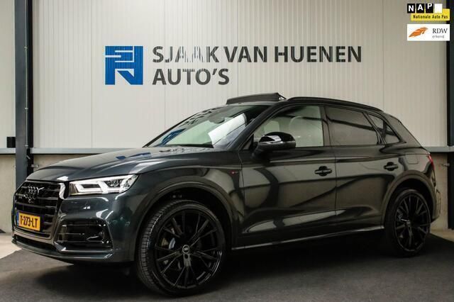 Grijs Occasion 2020 Audi Q5 Competition SUV | € 58.950 - Afbeelding 1/4