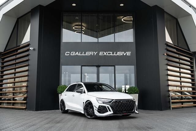 Wit Occasion 2022 Audi RS3 Sportback S-Line Hatchback | € 114.995 - Afbeelding 1/4